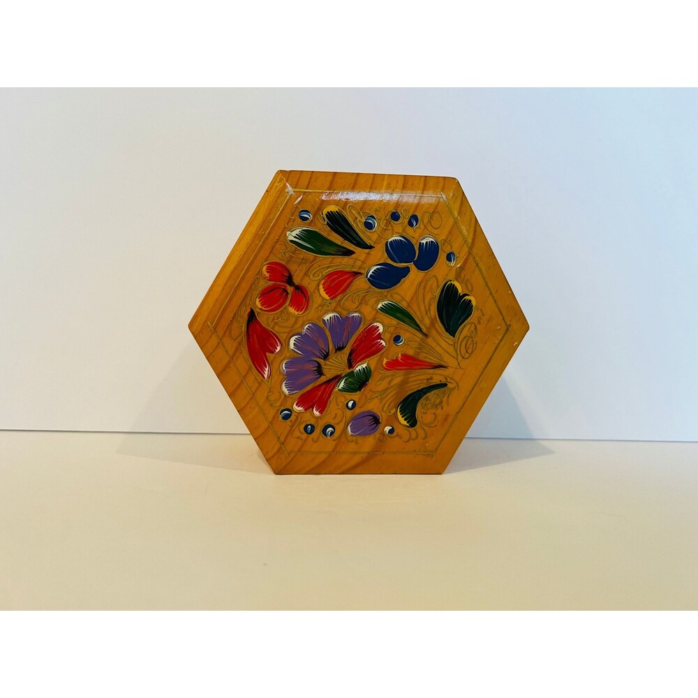 Rosemaling Hexagon Wooden Box: Vintage Floral Ring Box